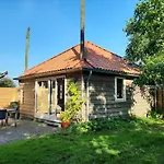 Guest house Voorhuis En Klein Waterland 4*