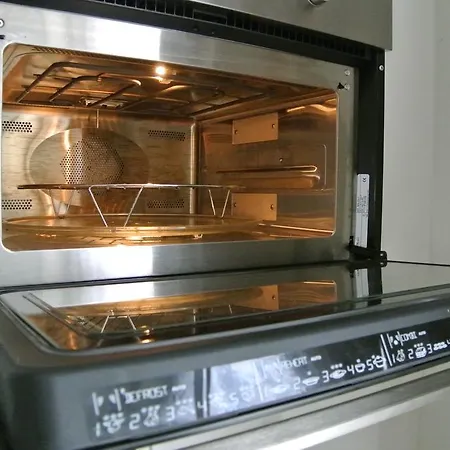 Voorhuis En Klein Waterland בית הארחה 3*