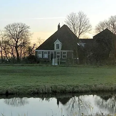 Voorhuis En Klein Waterland Amsterdam