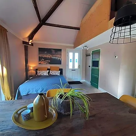 Voorhuis En Klein Waterland