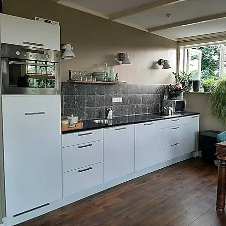 Voorhuis En Klein Waterland Guest house 4*