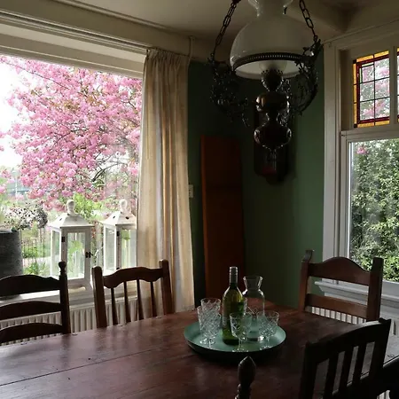 Voorhuis En Klein Waterland