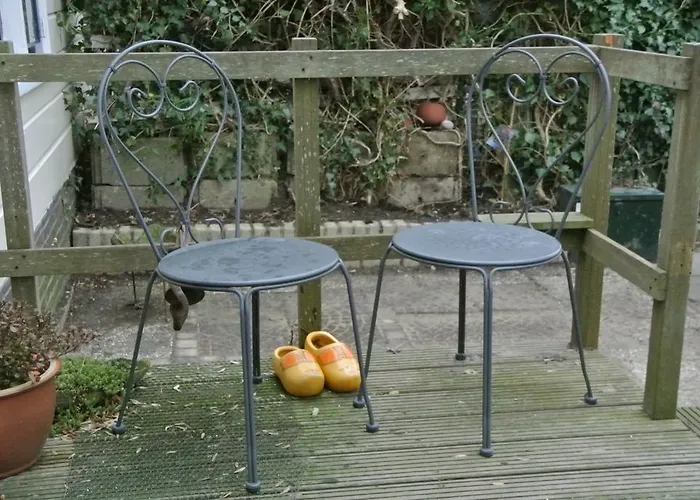 Voorhuis En Klein Waterland ゲストハウス