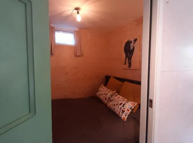 Voorhuis En Klein Waterland Vendégház 4*